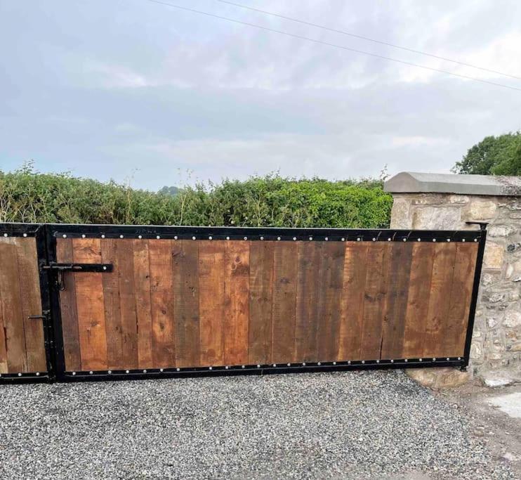 Tom Rocky'S Farmyard Villa Templemore Luaran gambar